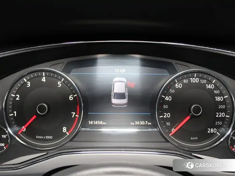 Volkswagen Huiang id 4576849 из Китая 13