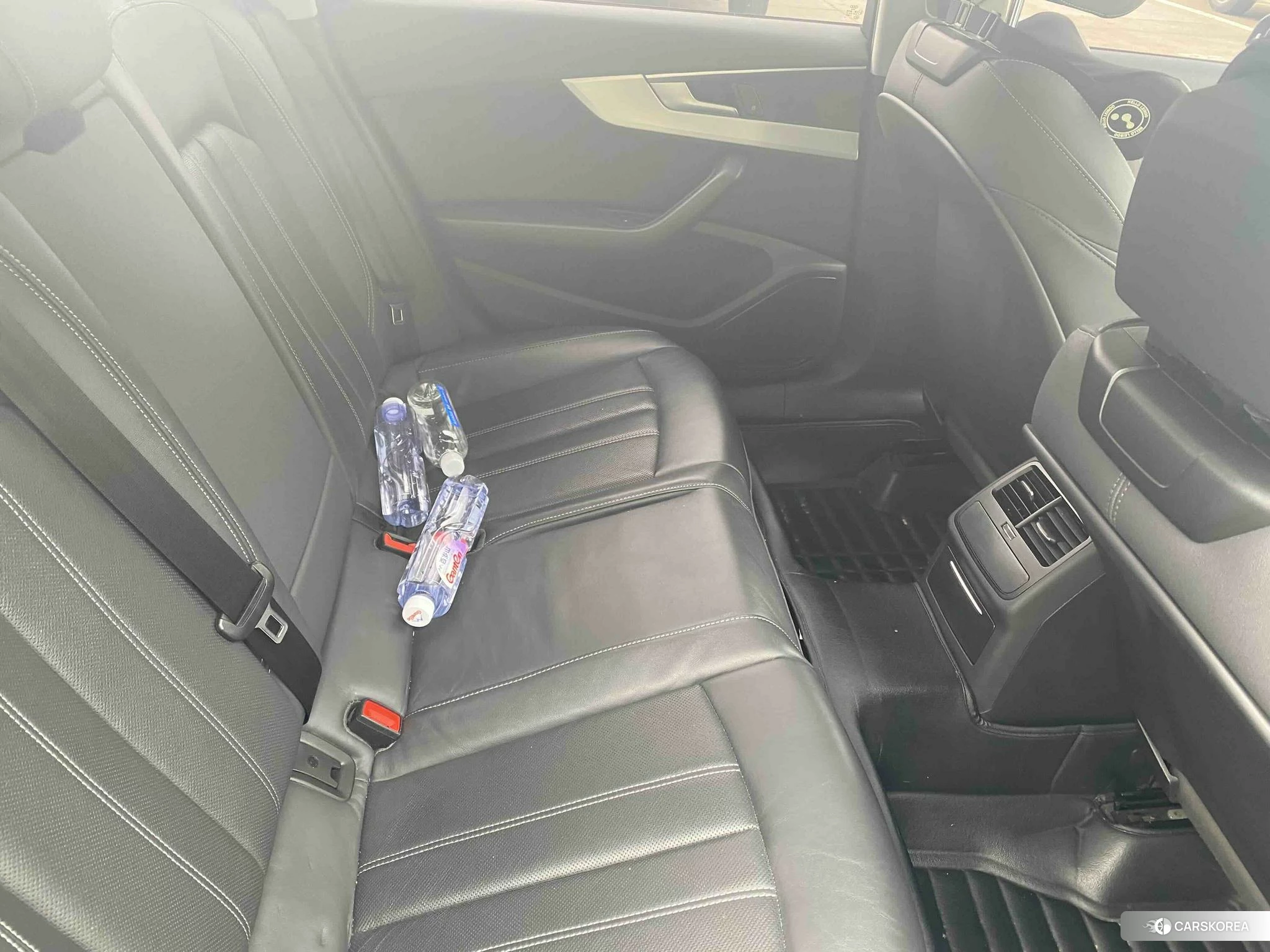Audi A4L id 4467475 из Китая 8