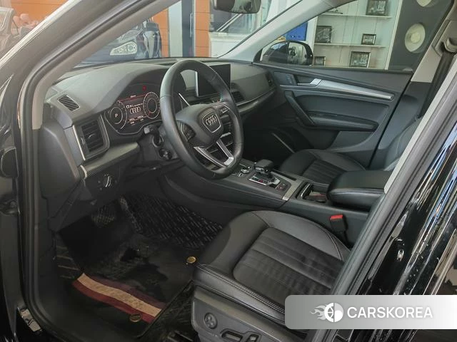 Audi Q5L id 4258621 из Китая 8