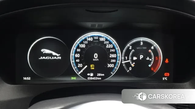 Jaguar XE id 3754189 из Кореи 18