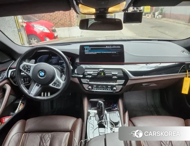 BMW 5 Series (G30) id 3741248 из Кореи 8