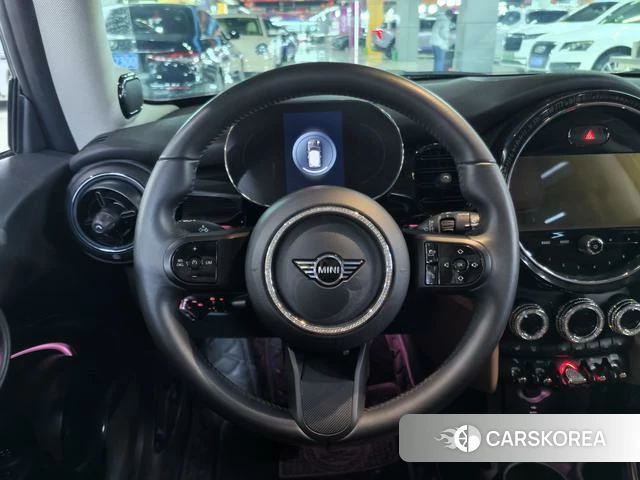 MINI Unknown id 3856149 из Китая 8