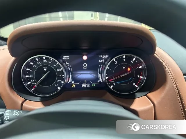 Maserati Levante id 3706837 из Кореи 16