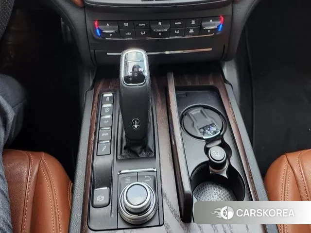 Maserati Ghibli id 3155002 из Кореи 13