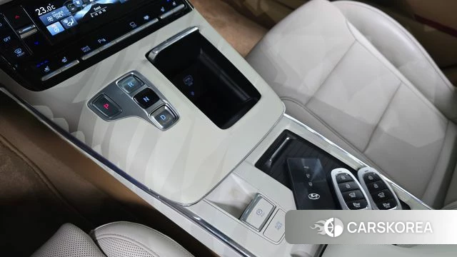Hyundai The New Grandeur IG Hybrid id 4754921 из Кореи 29