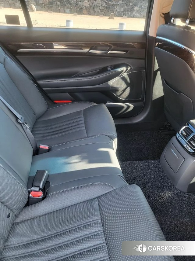 Genesis G90 id 3820371 из Кореи 15