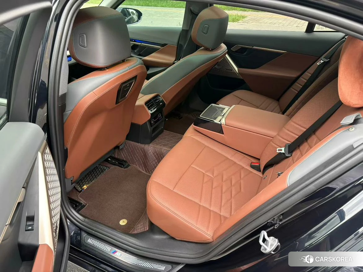 BMW 5 series id 4455187 из Китая 8