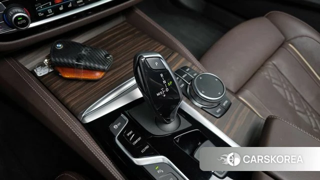BMW 5 Series (G30) id 4397377 из Кореи 33
