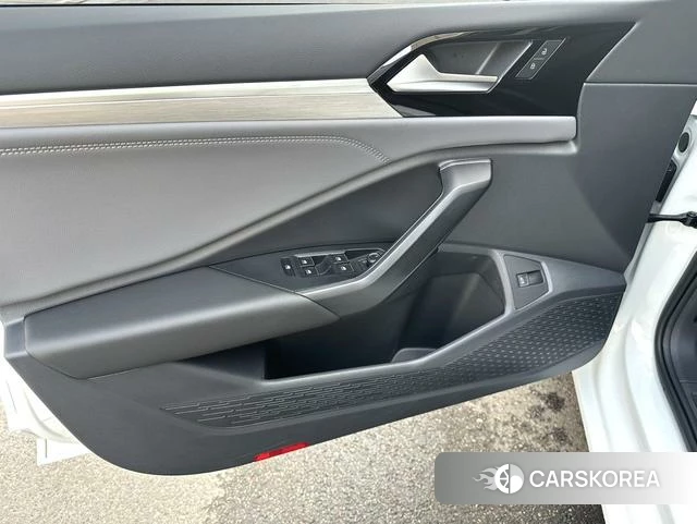 Volkswagen Sagitar id 4255816 из Китая 8