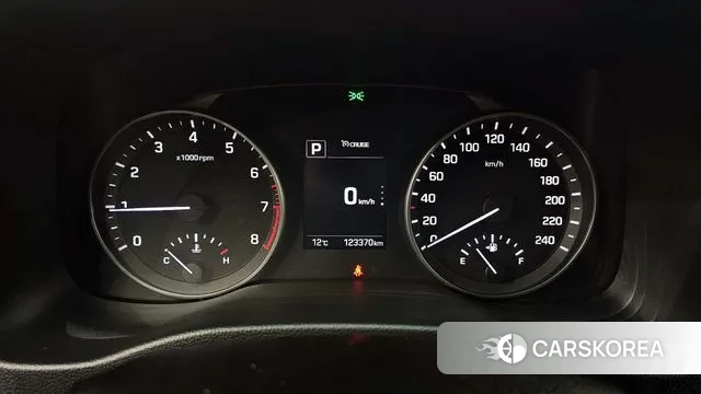 Hyundai Avante AD id 3728707 из Кореи 18