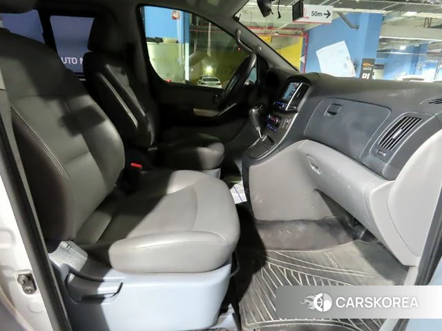 Hyundai The New Grand Starex id 3861722 из Кореи 18