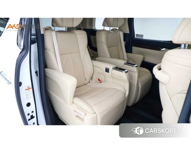 Toyota Elfa id 4334897 из Китая 9