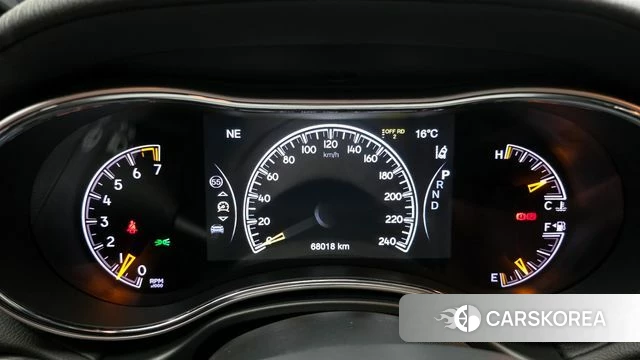 Jeep Grand Cherokee id 3892595 из Кореи 18