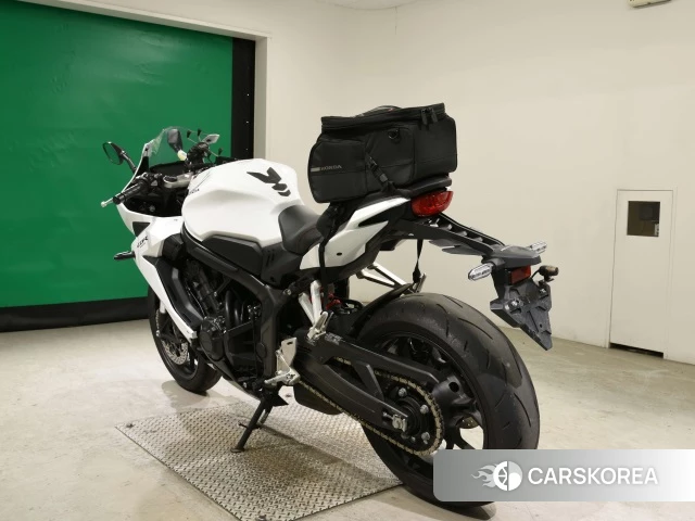 Проданный Honda CBR650R id 4328153 из Японии, фото 8