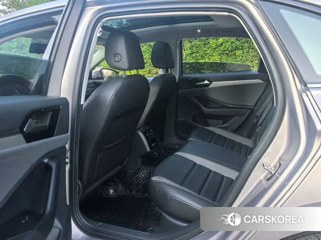Volkswagen Sagitar id 4367423 из Китая 8