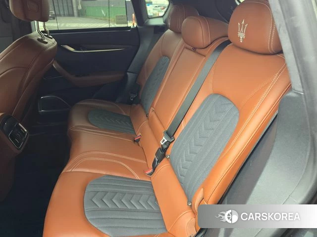 Maserati Levante id 4344895 из Кореи 15