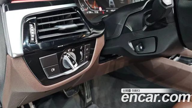 BMW 5 Series (G30) id 2659255 из Кореи 18