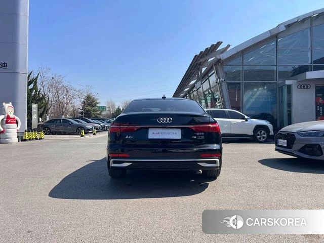 Audi A6L id 4299829 из Китая 9