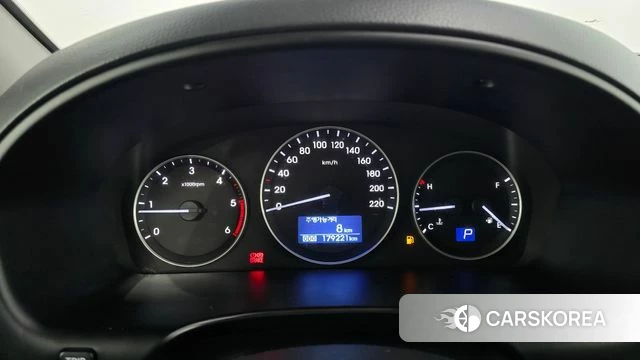 Hyundai The New Grand Starex id 4638308 из Кореи 18