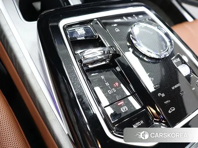 BMW 7 Series (G70) id 3246780 из Кореи 11