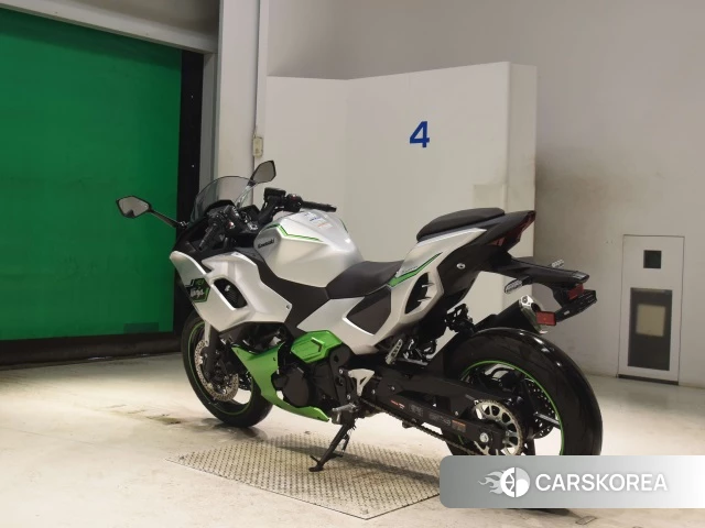 Проданный Kawasaki NINJA 7 HYBRID id 4374305 из Японии, фото 8