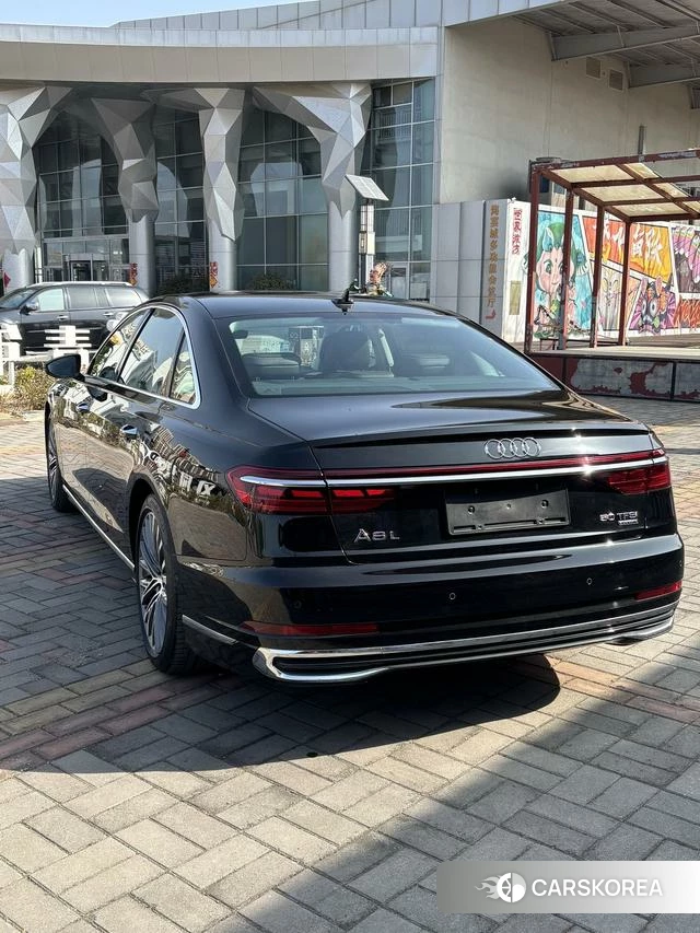 Audi A8 id 4259473 из Китая 9