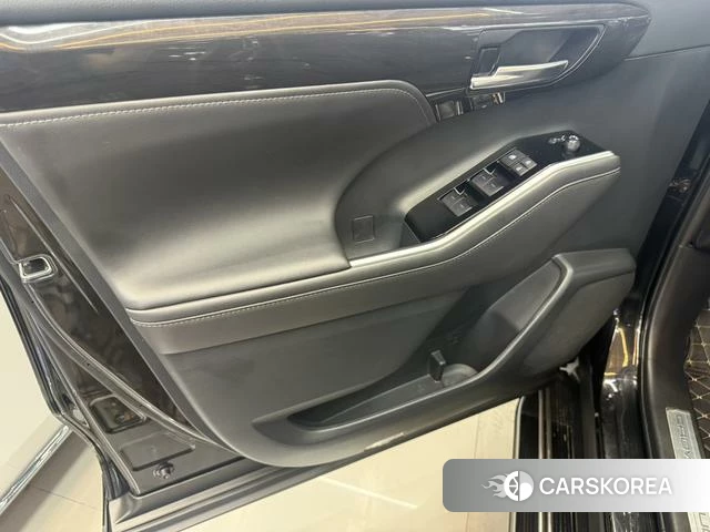 Toyota Crown Lufang id 4276619 из Китая 13