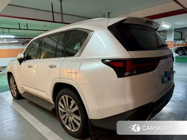 Lexus LX id 4348829 из Китая 8
