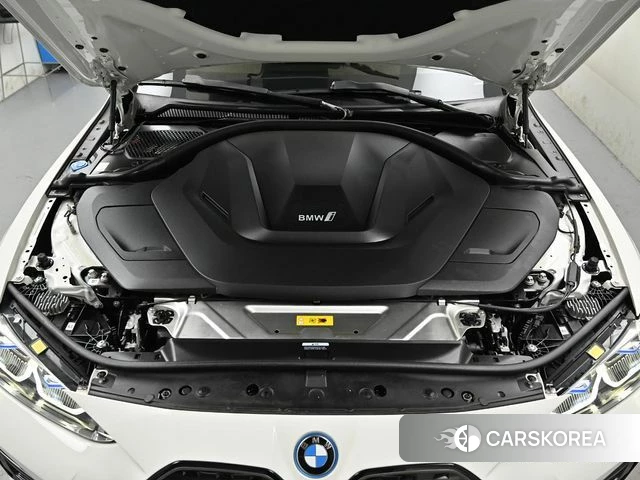 BMW i4 id 4612553 из Кореи 18