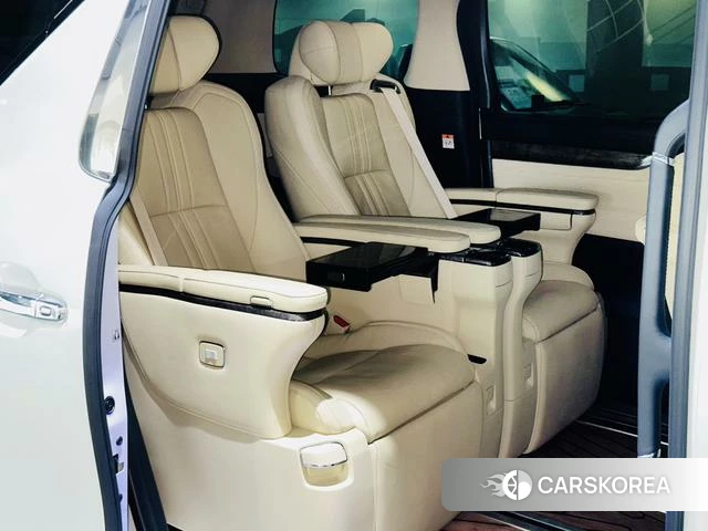 Toyota Elfa id 4358889 из Китая 19