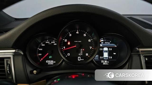 Porsche Macan id 4246128 из Кореи 31