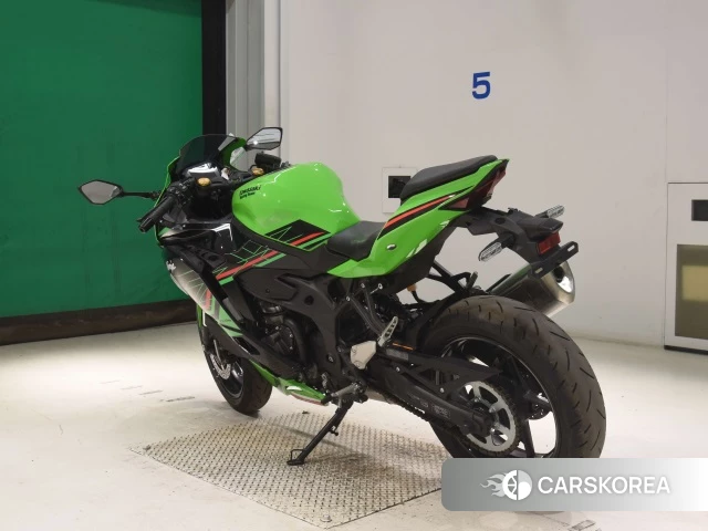 Проданный Kawasaki ZX-4R SE id 4374293 из Японии, фото 8