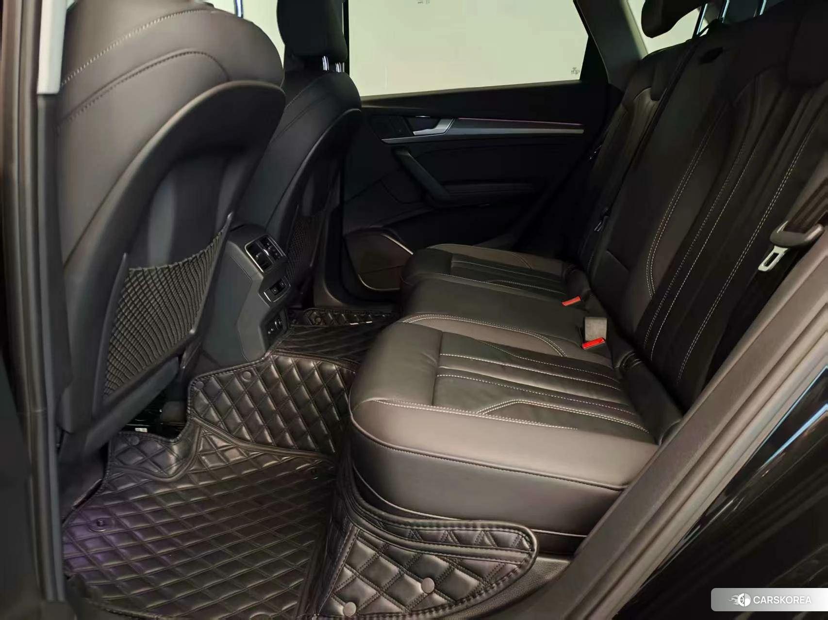 Audi Q5L id 4452981 из Китая 14