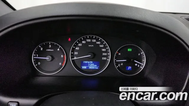 Hyundai The New Grand Starex id 2337607 из Кореи 18