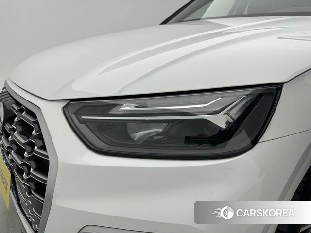 Audi Q5L id 4257311 из Китая 26