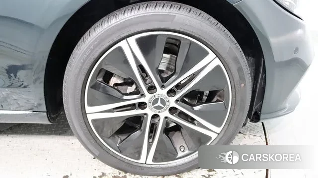 Mercedes-Benz C-Class W205 id 3677102 из Кореи 18