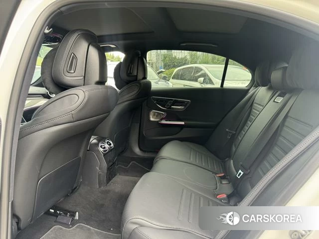 Mercedes-Benz Class C id 4276799 из Китая 10
