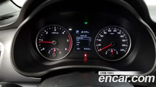 Kia Stonic id 2835154 из Кореи 18