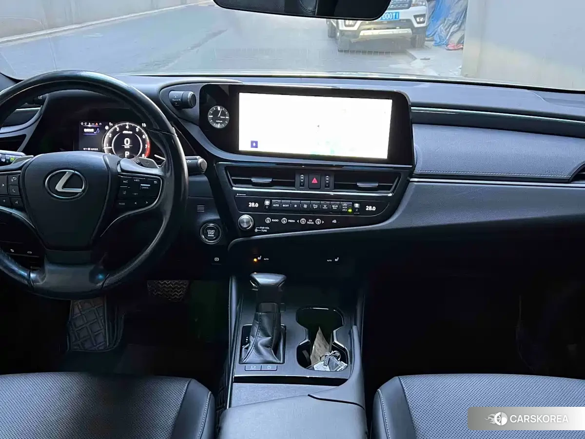 Lexus ES id 4628284 из Китая 22