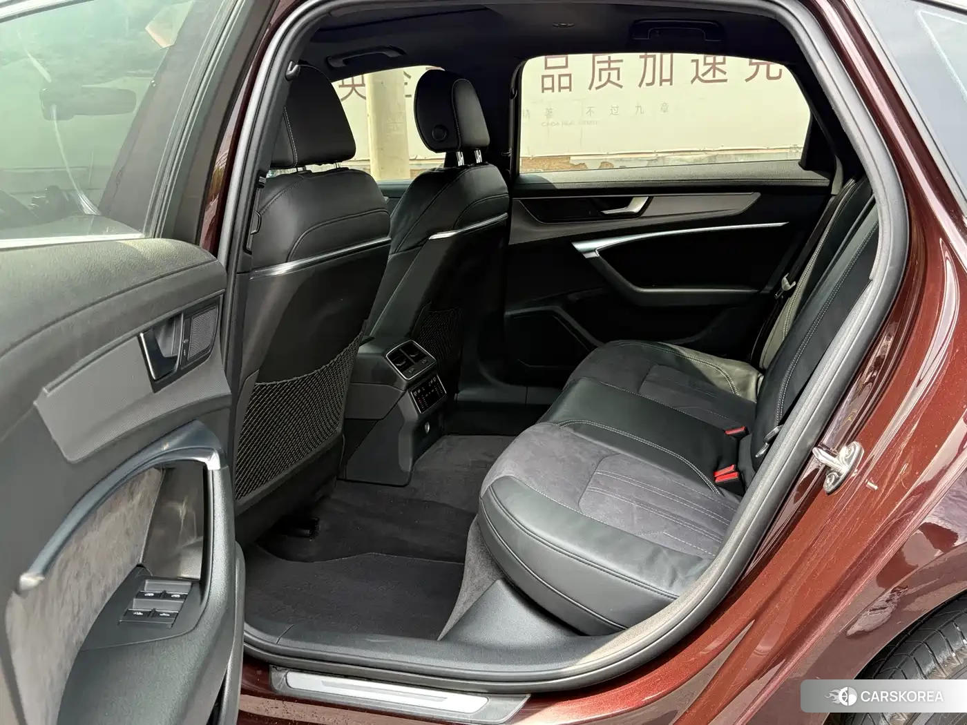 Audi A6L id 4600685 из Китая 8