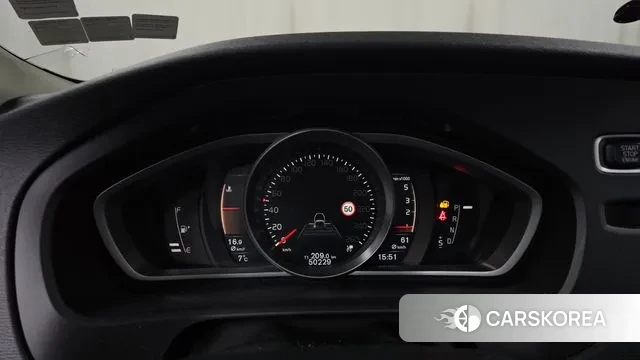 Volvo V40 Cross-Country id 3598966 из Кореи 18