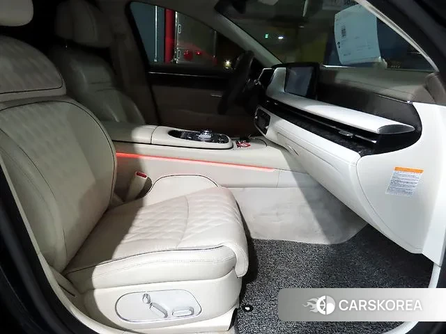 Genesis G90 (RS4) id 3115784 из Кореи 18