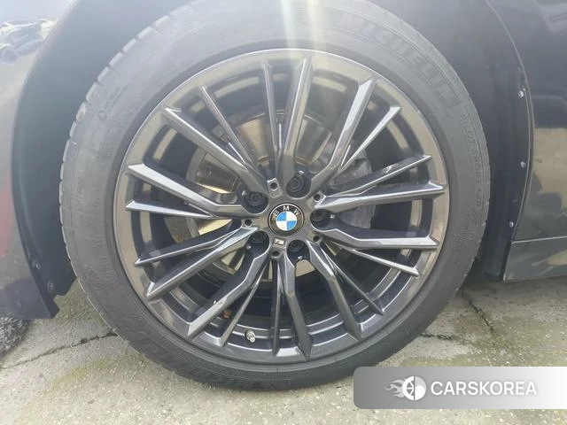 BMW 3 series id 3993439 из Китая 25
