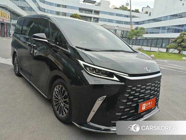Lexus LM id 4359150 из Китая 12