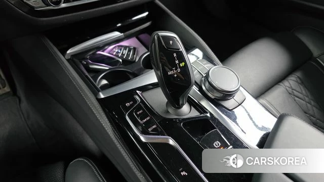 BMW 5 Series (G30) id 4618656 из Кореи 30