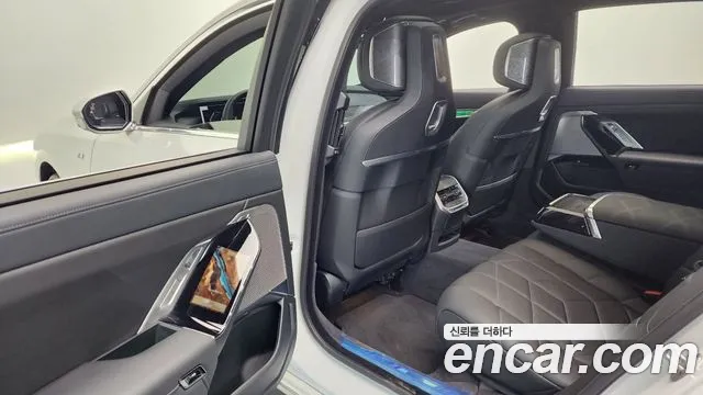 BMW 7 Series (G70) id 2681465 из Кореи 18