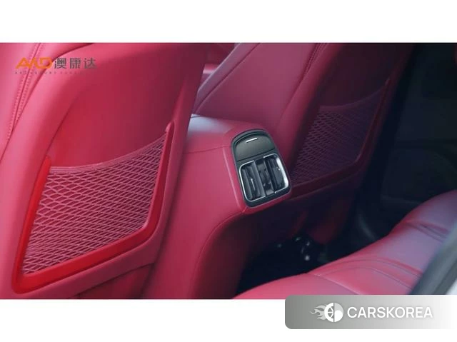Maserati Levante id 4211004 из Китая 8