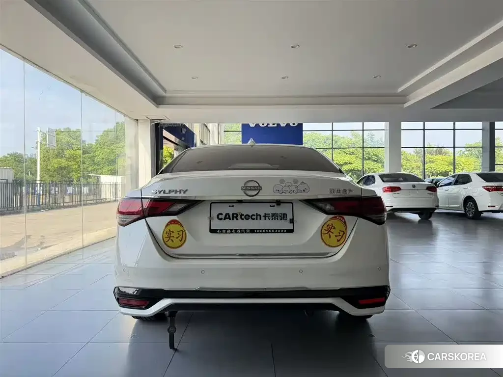 Nissan Sylphy id 4538565 из Китая 12