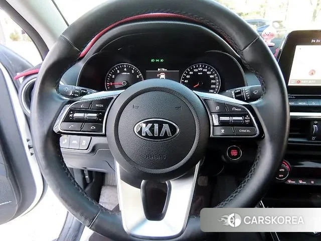 Kia Come New K3 id 3742914 из Кореи 18