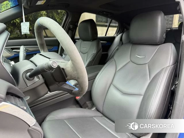 Cadillac CT5 id 4212779 из Китая 14